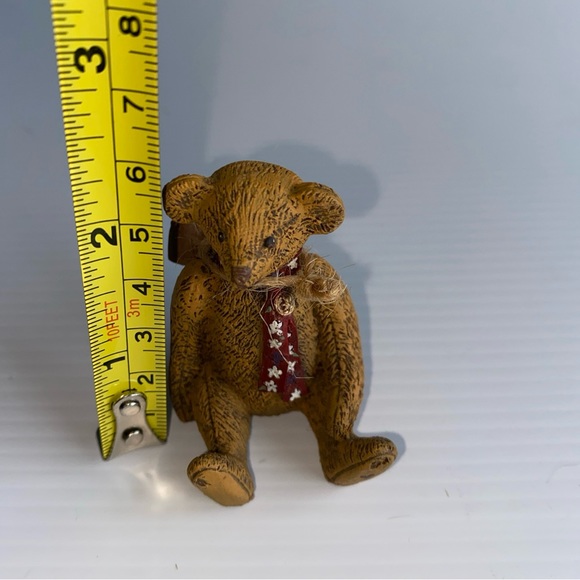 Sarah's Attic Michaud
Collection Teddy Bear Figurine
The Librarian Limited Ed - Picture 10 of 11